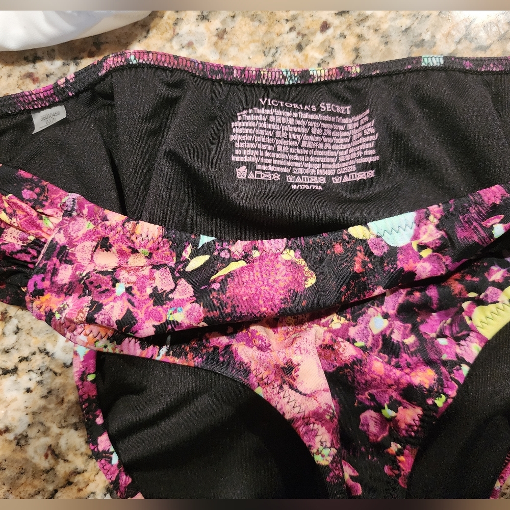 Victoria Secret PINK Swim Ruched Side Bottom ×2|White & Black Floral|Size M|NWOT - Picture 3 of 8